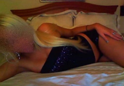 eşlik eden bayan, çarşamba esmer bayan, strapon escort, straponlu escort, atakent kendi evinde buluşan bayan