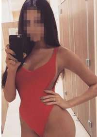Çarşamba Partnerinde Kendine Güvenen, Ateşli ve Baştan Çıkarıcı Sinem