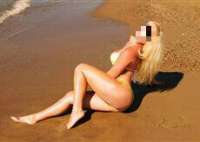 Cazibeli dans yapan escort Funda