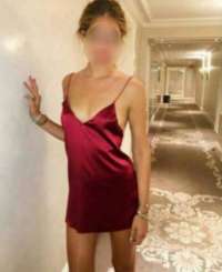 Neşeli masöz escort Feride