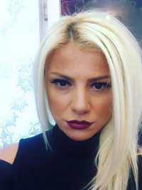 Cazibeli öpüşmeyi seven Ecem