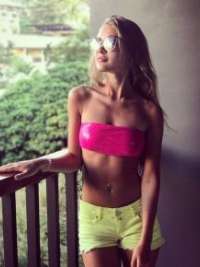 Elit sarışın Cihannur