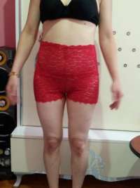 Gösterişli otelde buluşan Gülümser