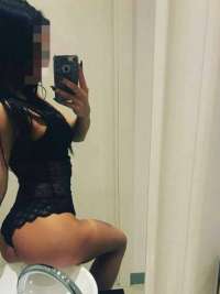 Kaliteli doyumsuz kız Feza