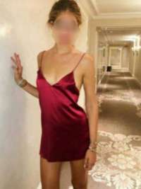 Neşeli masöz escort Feride