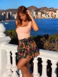 Olağanüstü kendi yeri olan bayan Jülide