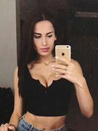 Samimi eve gelen hanım Petek