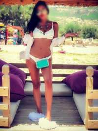 Model Bayan Gökşin