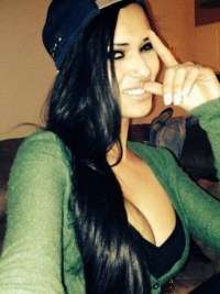 Şık esmer escort Aybel
