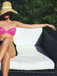 Süper buğday tenli Sabahat