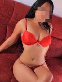 Süper öpüşmeyi seven kadın Kiraz