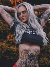 Terme'deki Güzel ve Tutkulu Arkadaşınız, Esmer Güzeli Asli